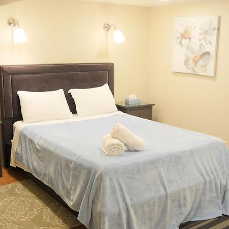 Richview Gardens Apartment Toronto Exteriör bild